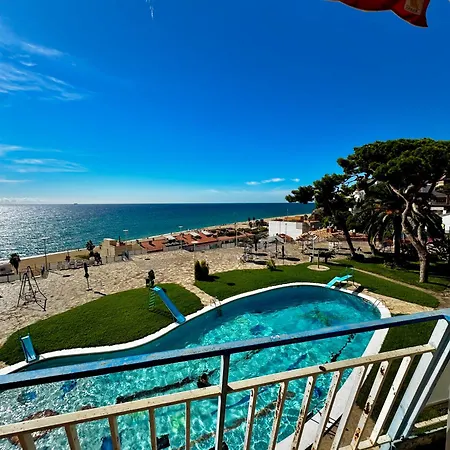 - Primera Linea De Playa - Increibles Vistas Al Mar Apartment Canet De Mar